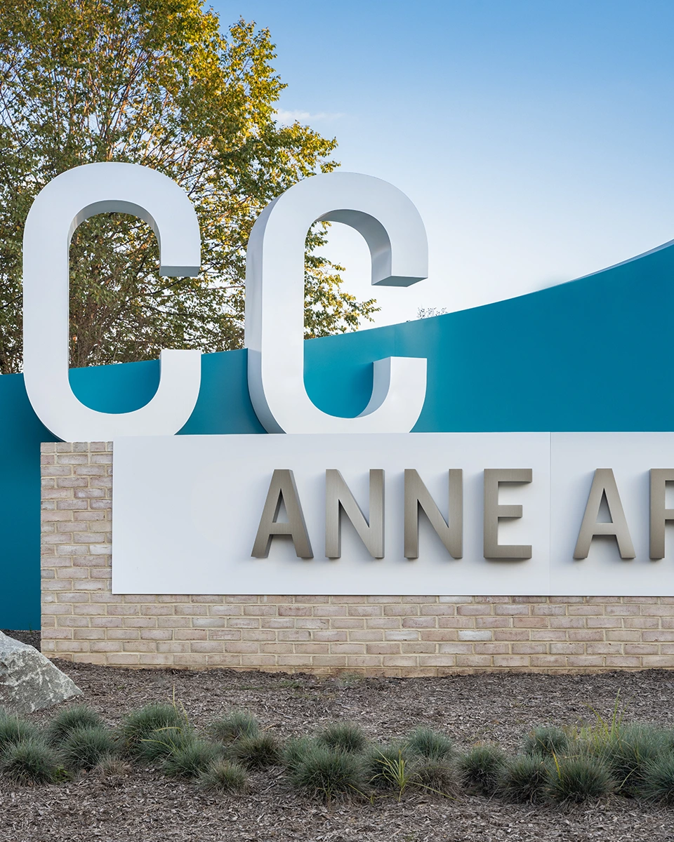 AACC_vertical_sign_1