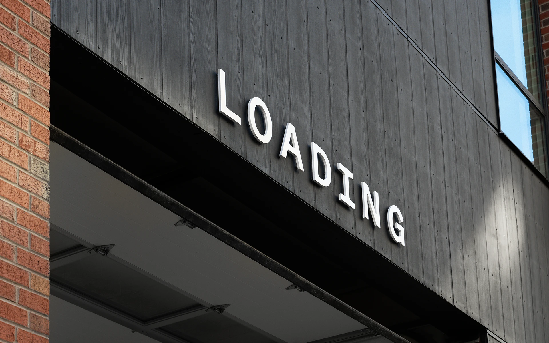 38_The Six_Loading Sign