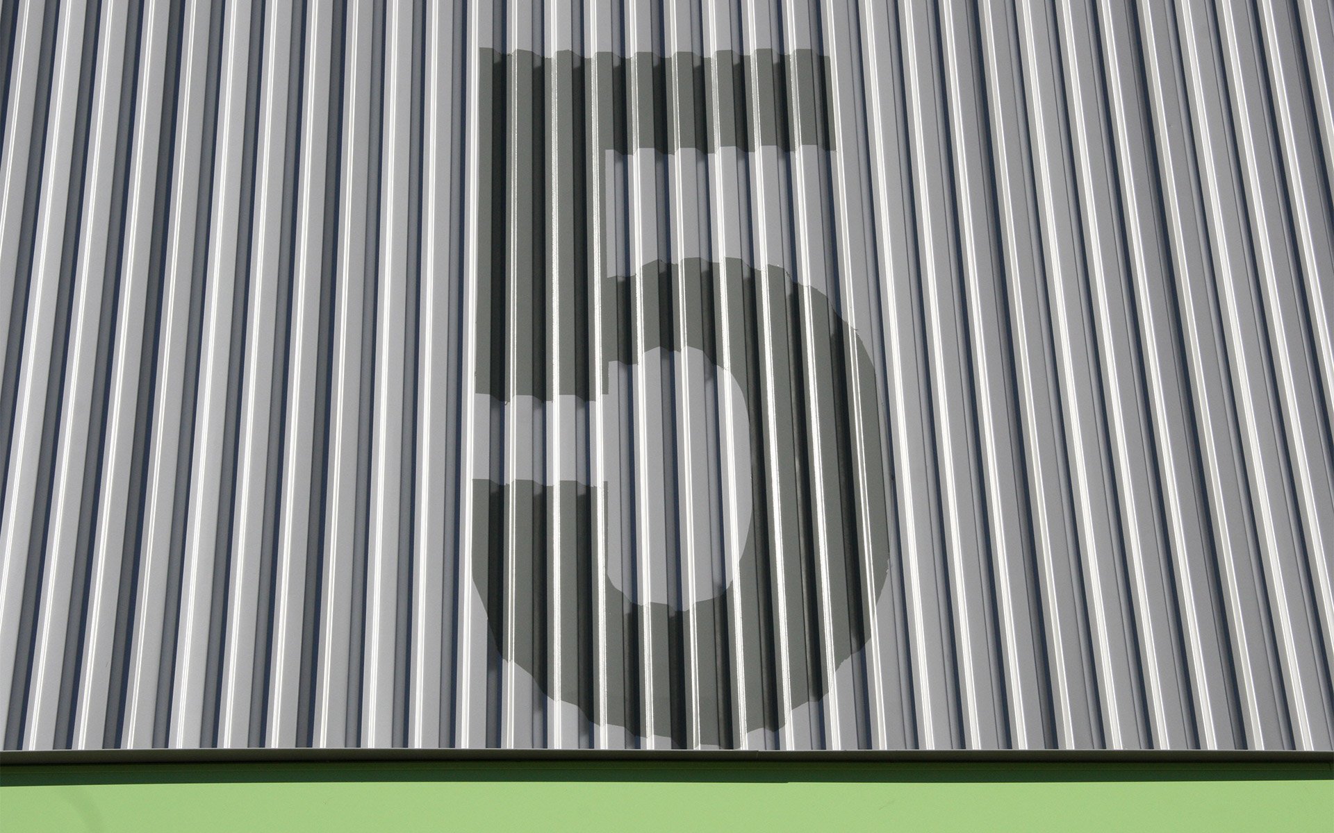 Circle_East_12